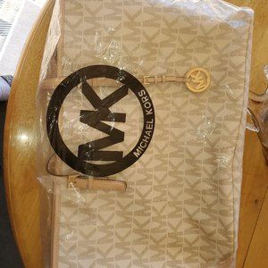 Mk vanilla tote